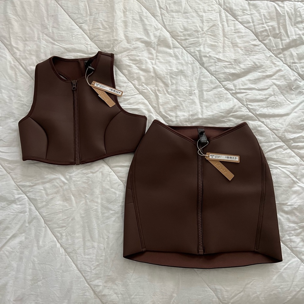SKIMS rubberized scuba swim top and bottoms bundle🐻
